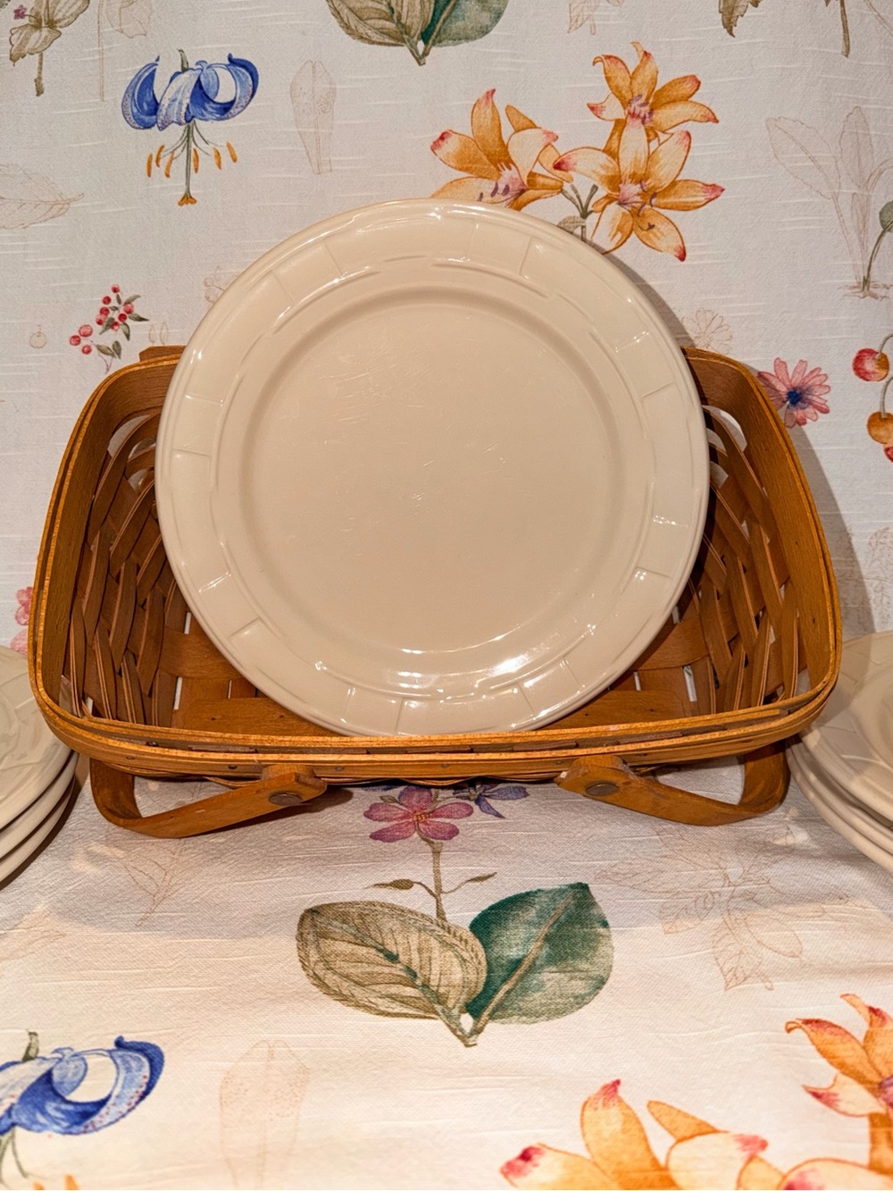 Longaberger Pottery (One) 10” Dinner Plate EUC (7 Available) - Picture 5 of 6
